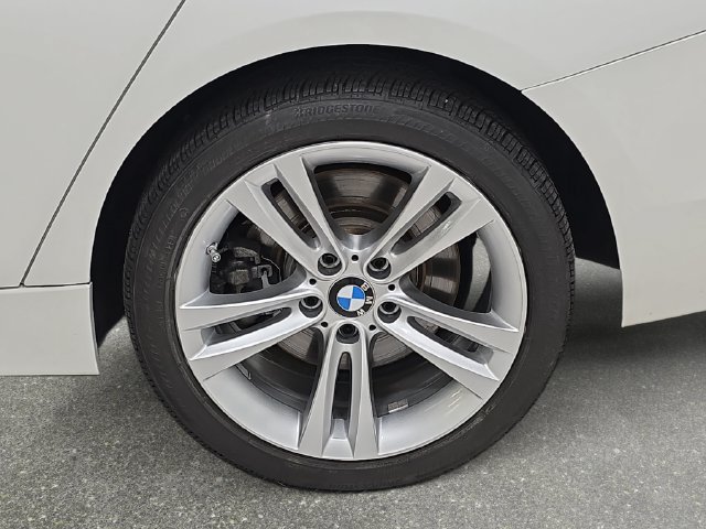 Used 2018 BMW 340i xDrive Sedan AWD/4WD image 33
