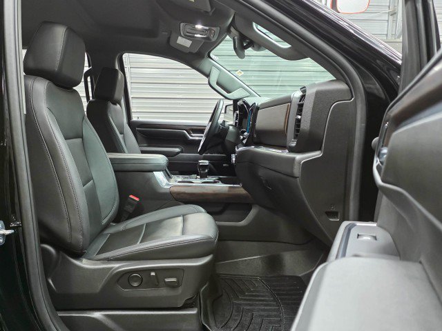 Used 2023 GMC Sierra 1500 SLT w/ SLT Premium Package AWD/4WD image 19