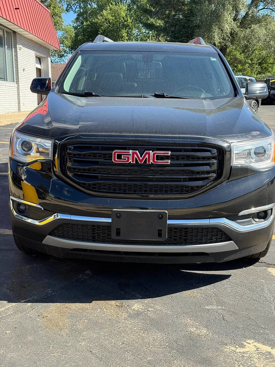 Used 2019 GMC Acadia SLT w/ LPO, Black Accent Package image 4