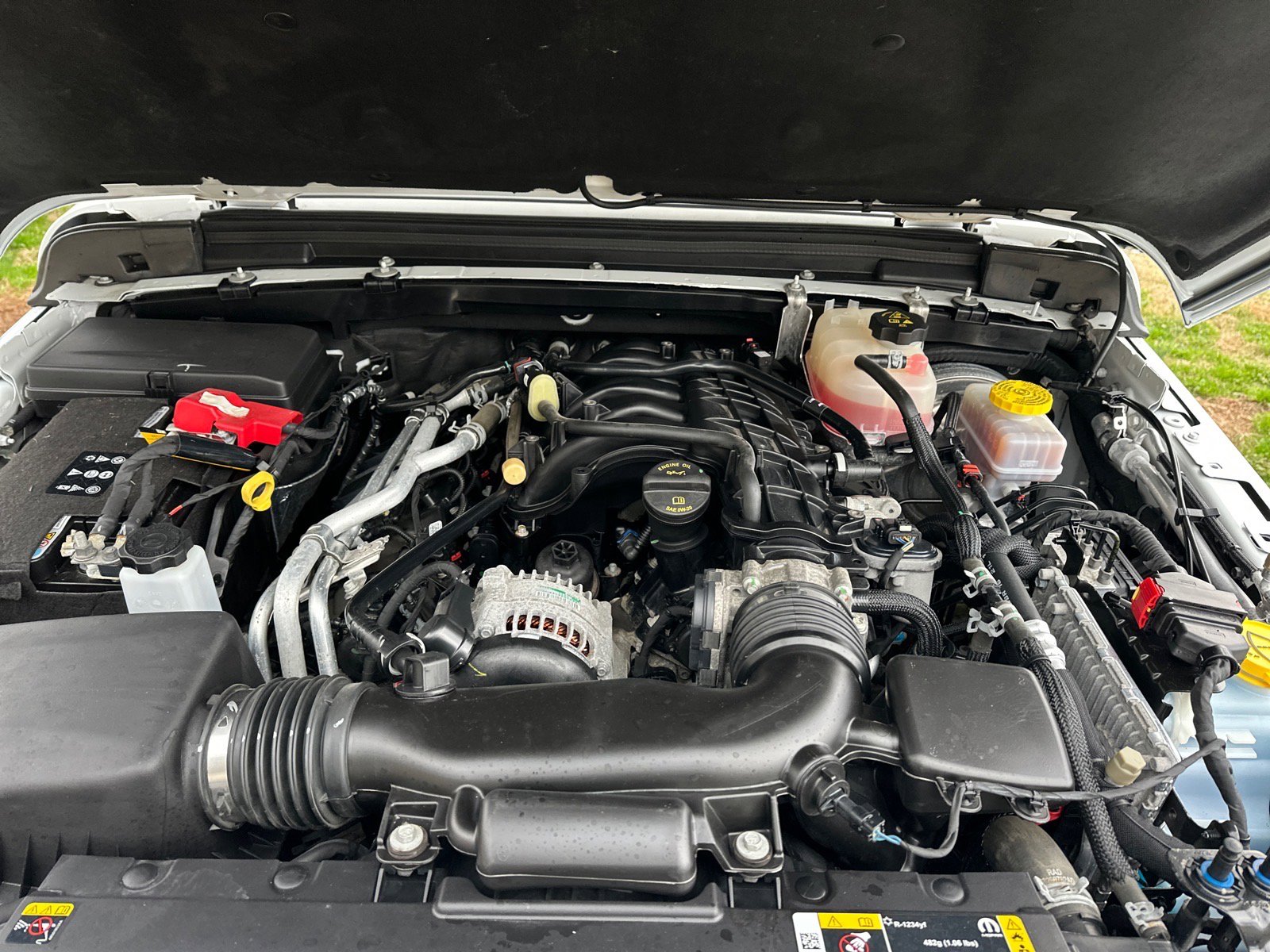 Used 2022 Jeep Wrangler Unlimited Sport image 18