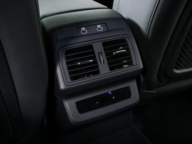 Used 2025 Audi Q5 Premium Plus w/ Premium Plus AWD/4WD image 21