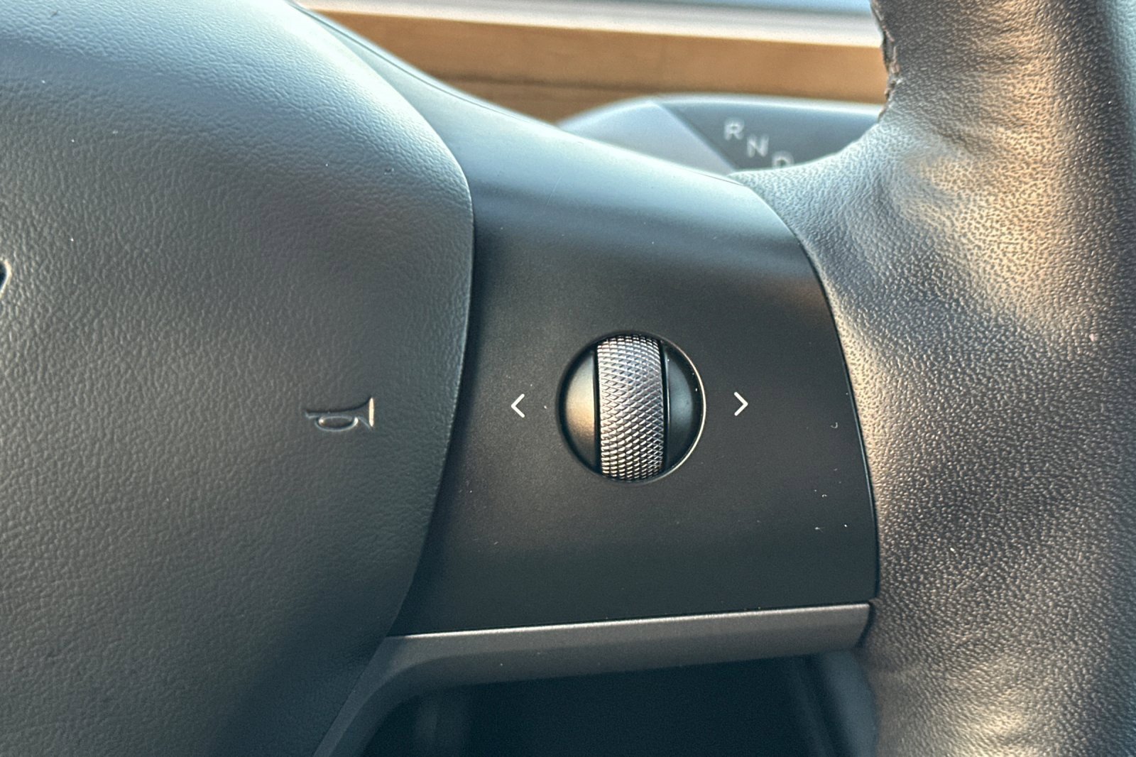 Used 2023 Tesla Model Y Long Range image 27