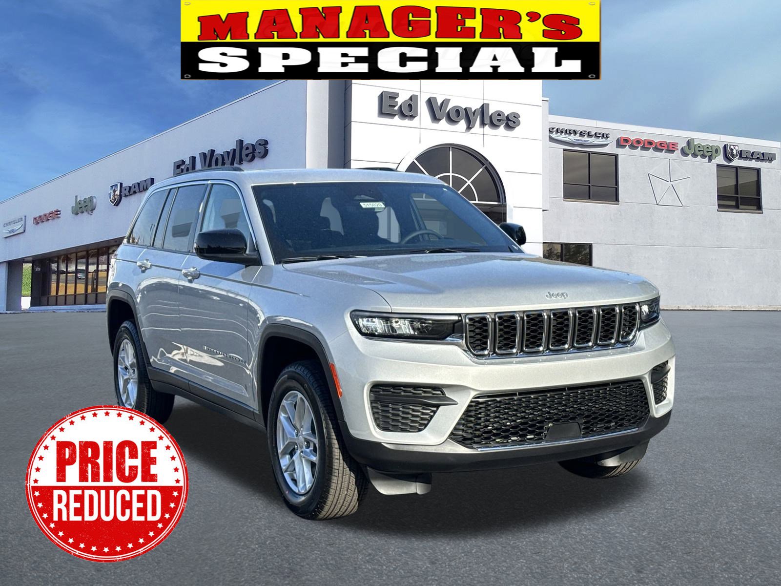 New 2025 Jeep Grand Cherokee Laredo X image 1