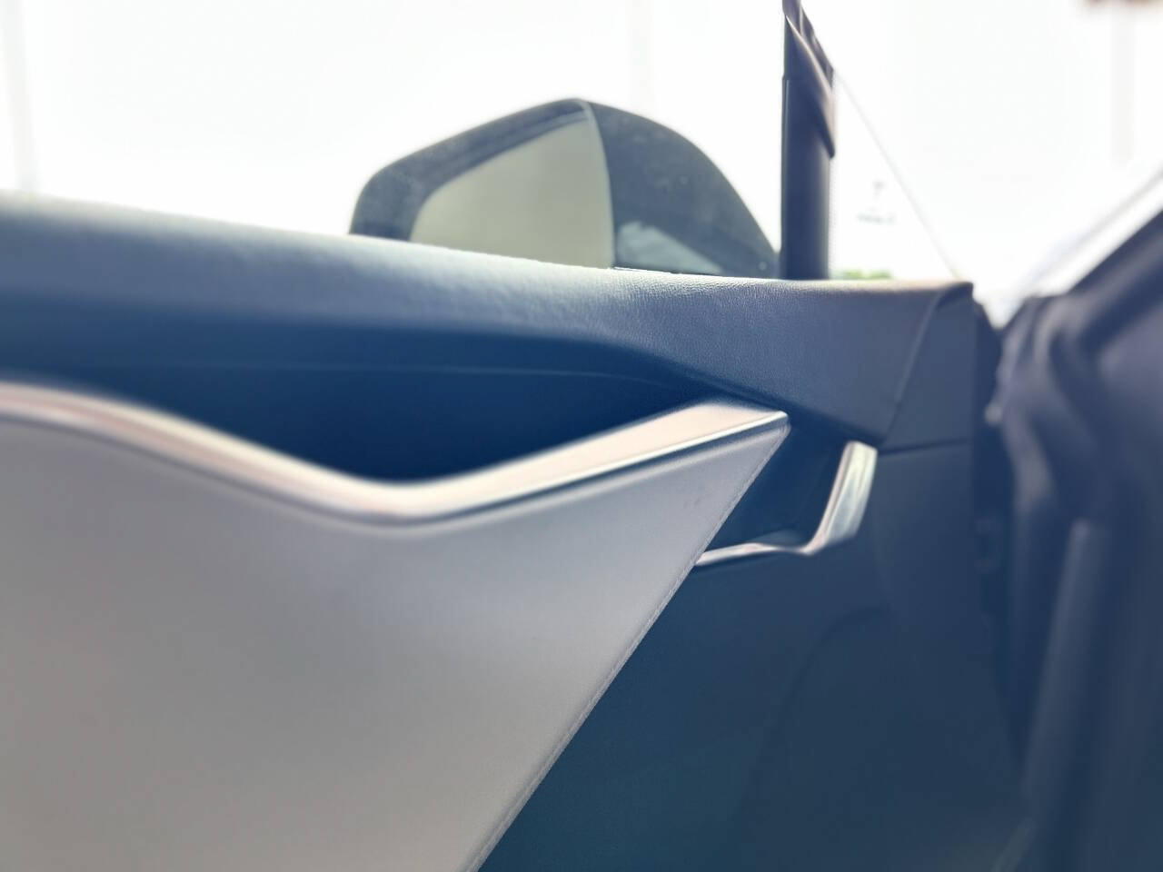 Used 2014 Tesla Model S 85 RWD image 35