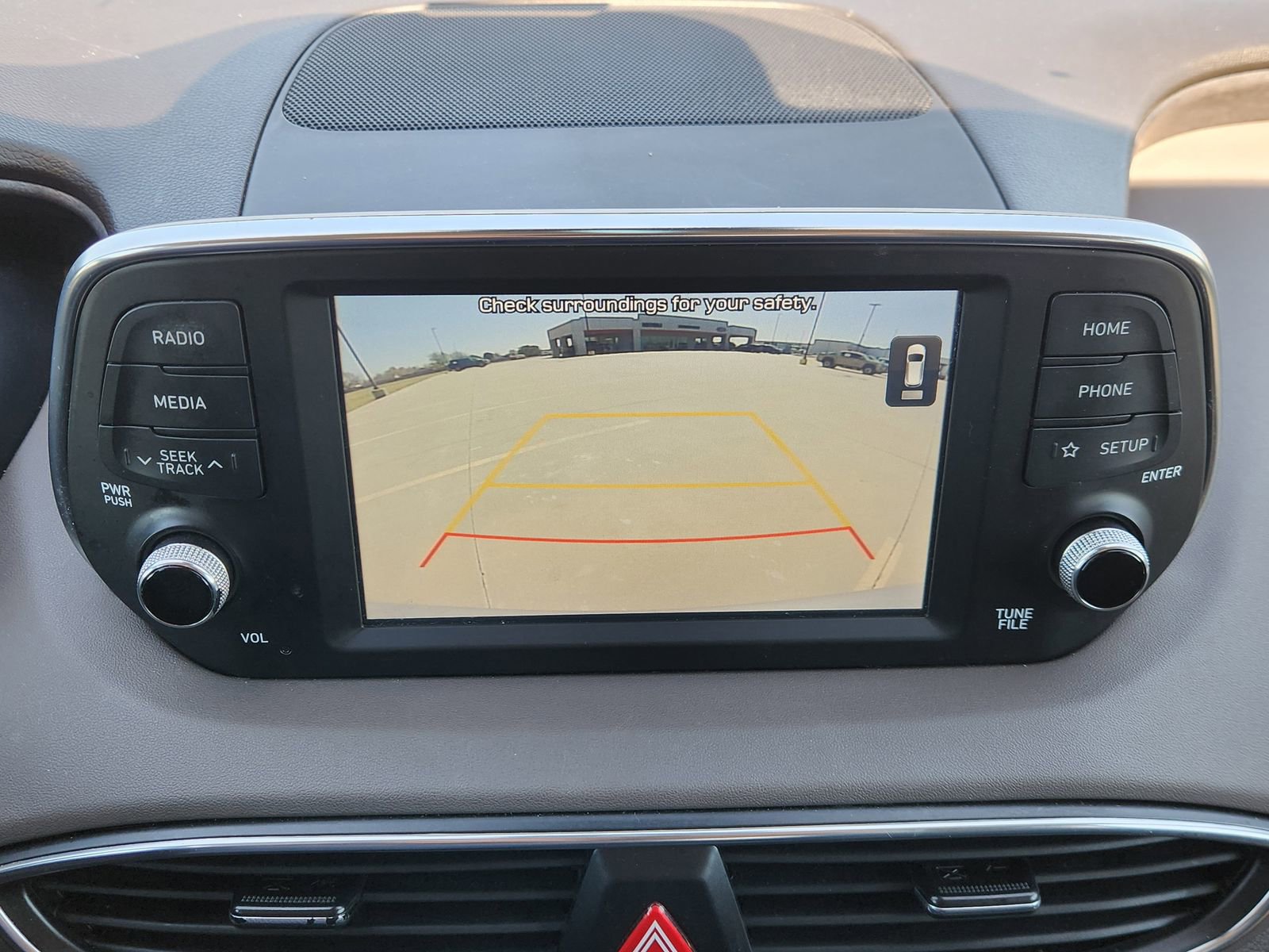 Used 2020 Hyundai Santa Fe SE image 21