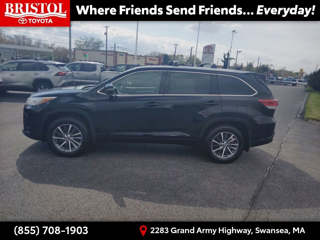 Used 2018 Toyota Highlander XLE AWD/4WD image 4