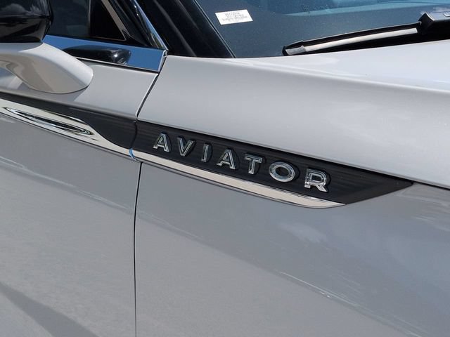 Used 2023 Lincoln Aviator Reserve w/ Equipment Group 201A AWD/4WD image 14