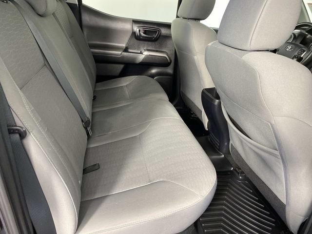 Used 2018 Toyota Tacoma SR5 AWD/4WD image 12