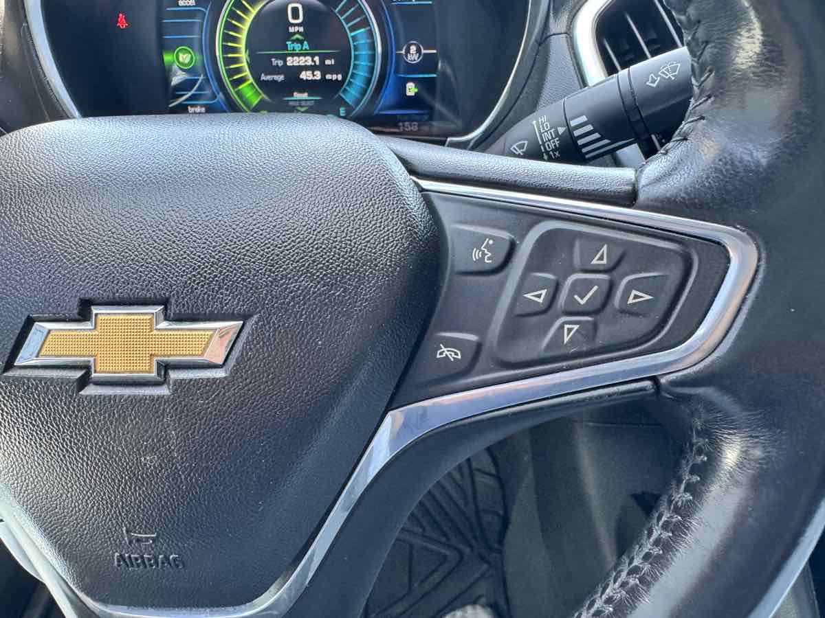 Used 2017 Chevrolet Volt Premier w/ Driver Confidence II Package FWD image 42
