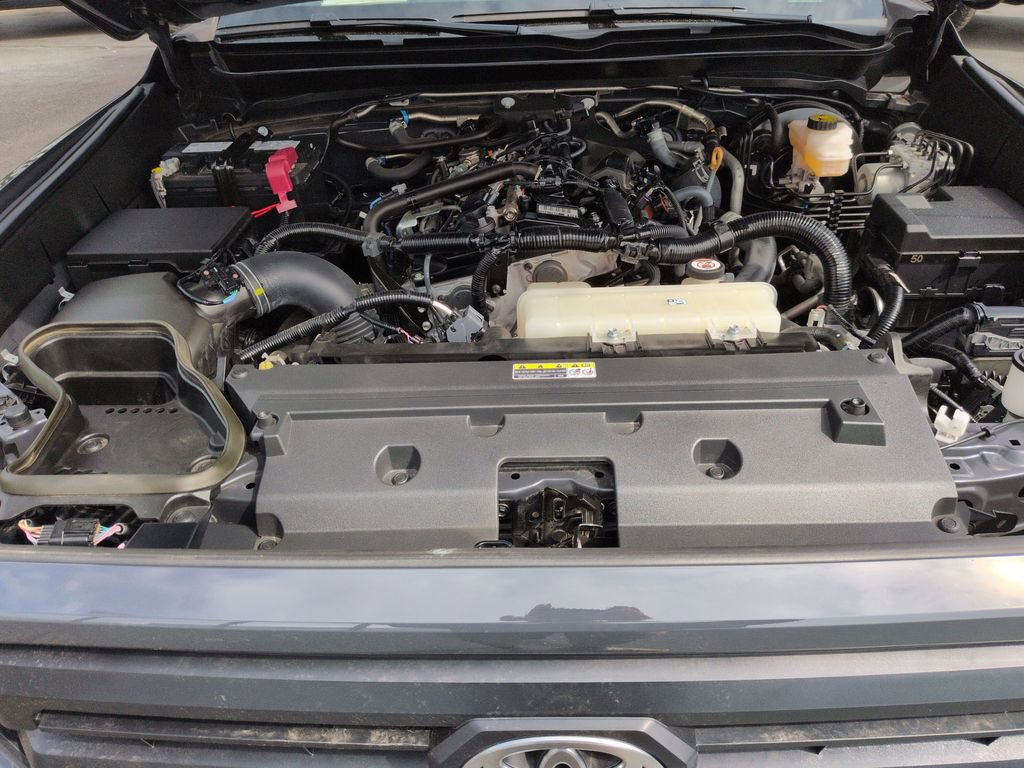 Used 2024 Toyota Tacoma SR5 AWD/4WD image 22