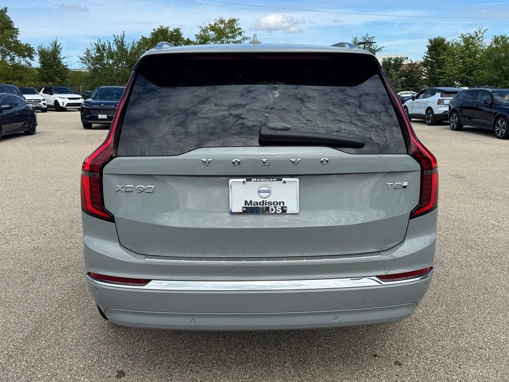 New 2026 Volvo XC90 T8 Plus w/ Protection Package AWD/4WD image 3
