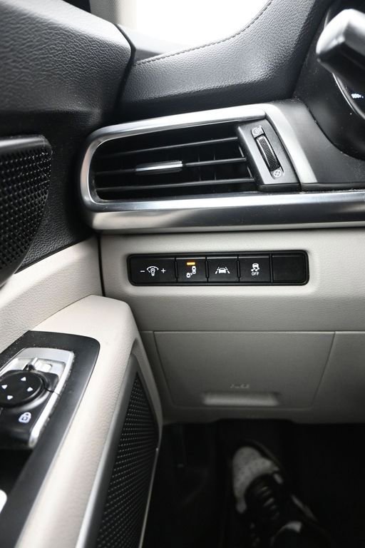 Used 2022 Kia Telluride S AWD/4WD image 14
