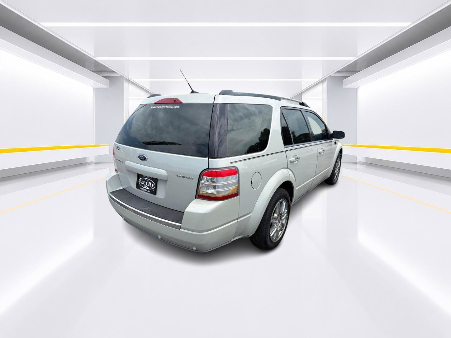 Used 2008 Ford Taurus X Limited FWD image 4