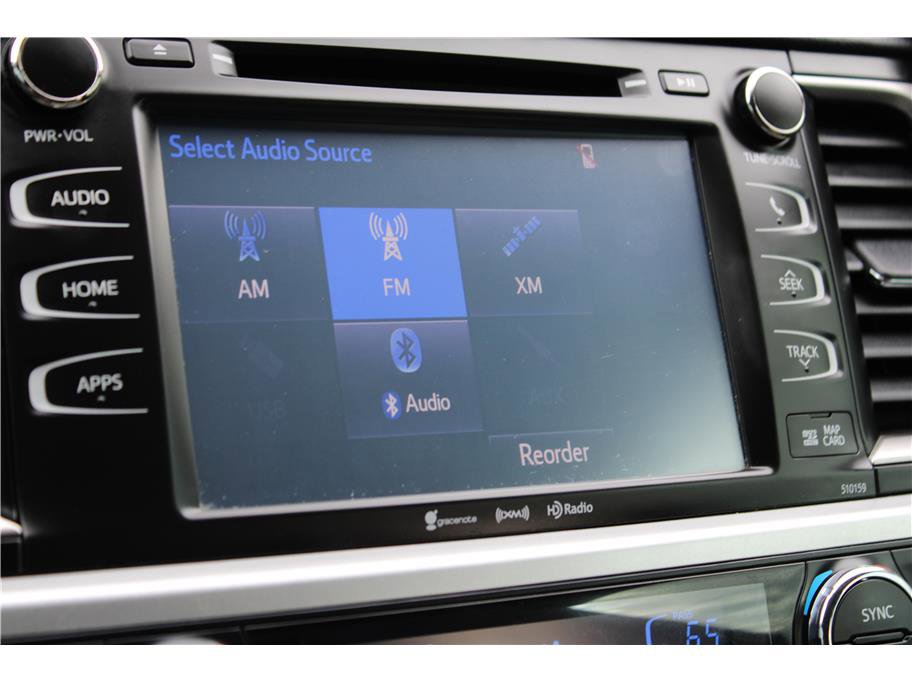 Used 2016 Toyota Highlander XLE image 25