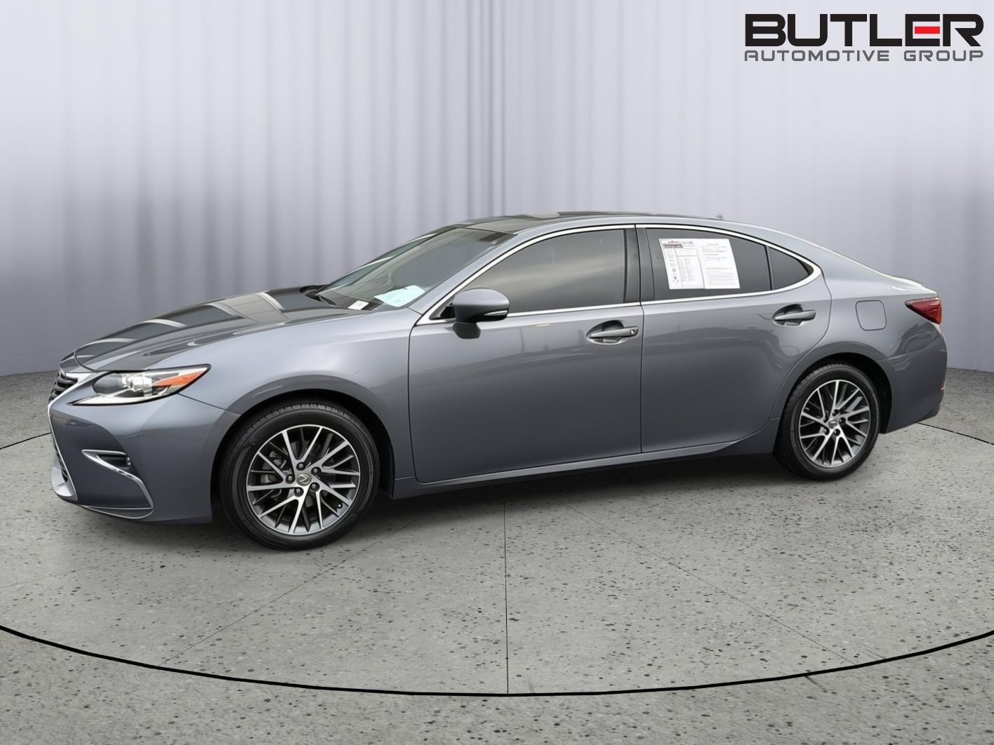 Used 2018 Lexus ES 350 w/ Luxury Package w/Wood Trim FWD image 3