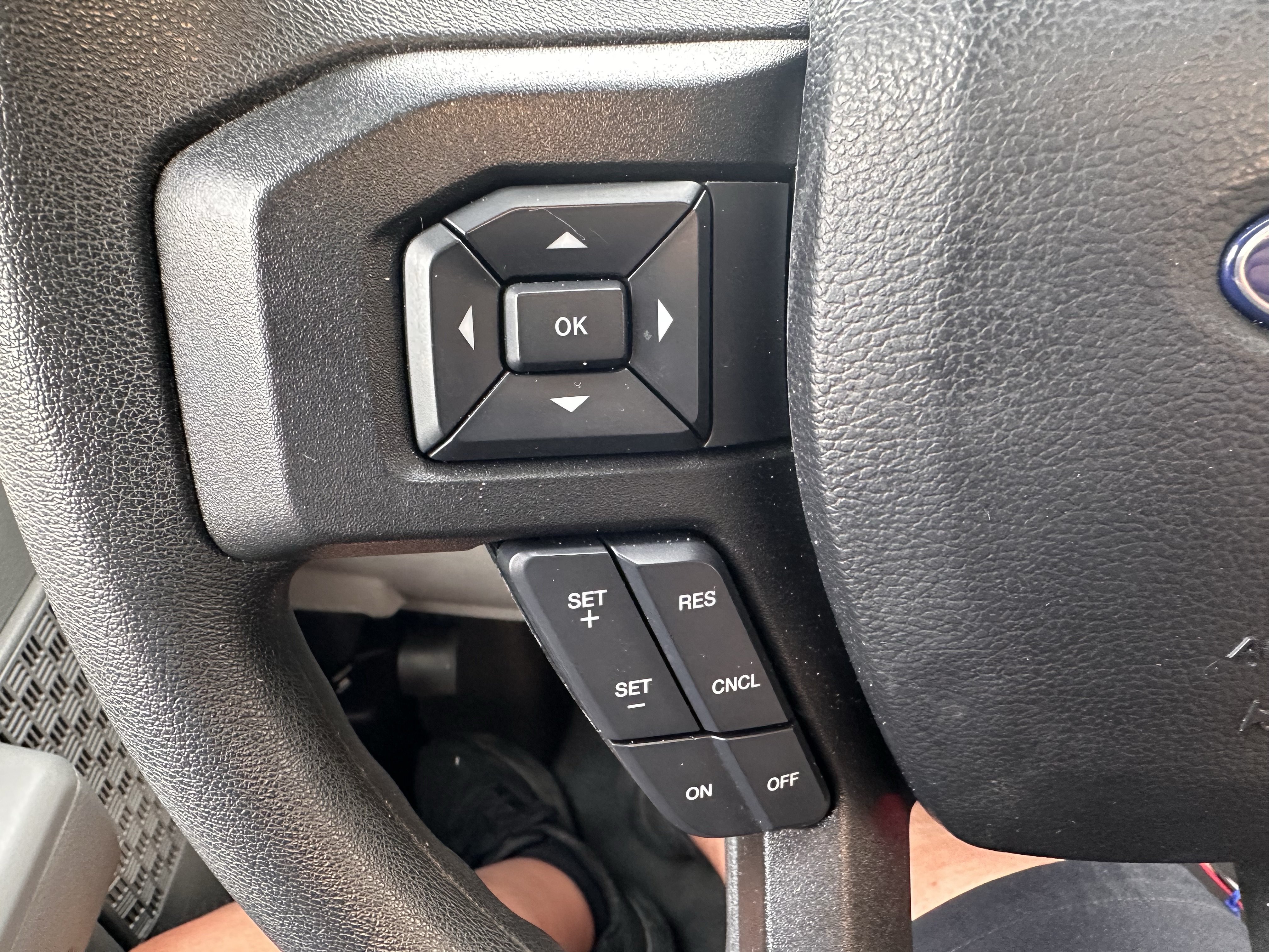 Used 2024 Ford E-450 and Econoline 450 Super Duty w/ Power Windows & Locks Group RWD image 16