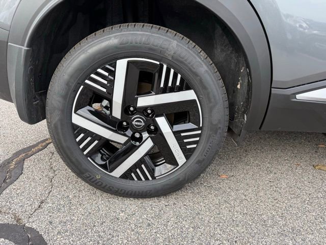 New 2026 Nissan Kicks SV FWD image 12