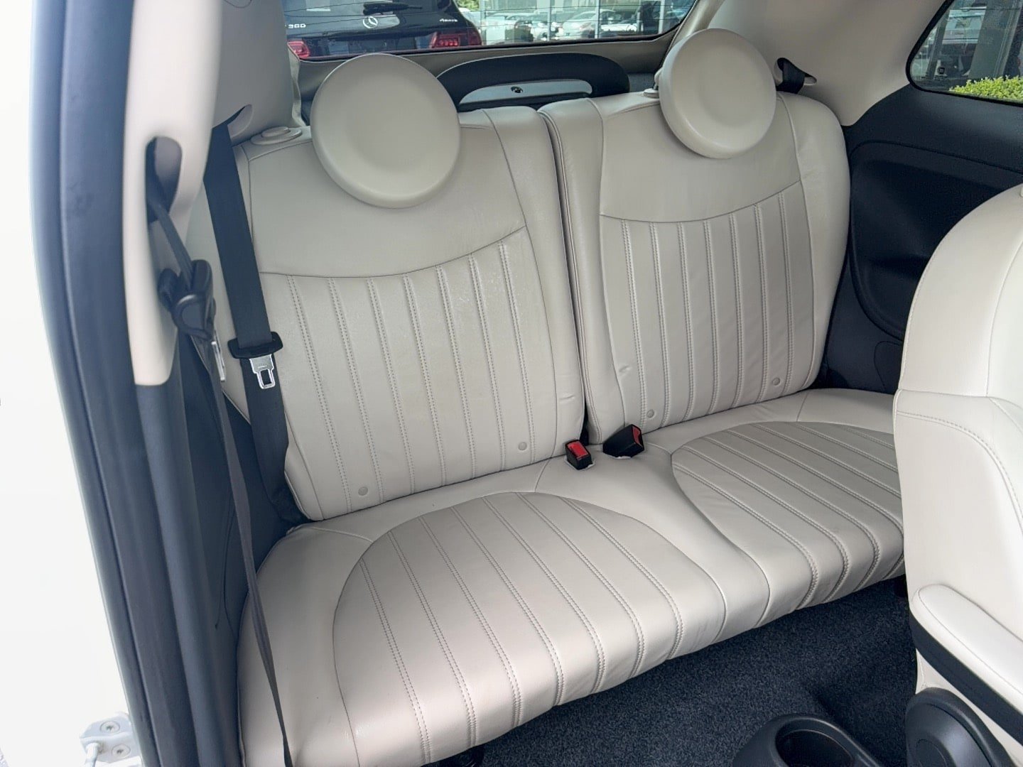 Used 2018 FIAT 500 Lounge FWD image 19