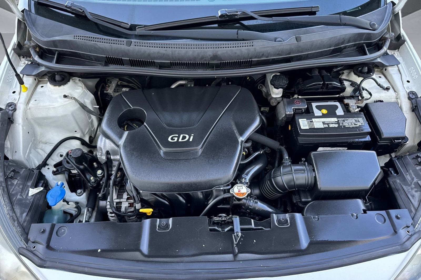 Used 2014 Hyundai Accent GLS image 32