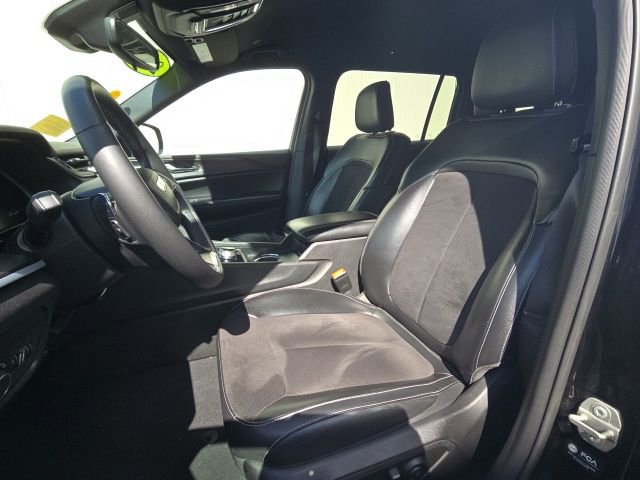 Used 2024 Jeep Grand Cherokee L Laredo image 12