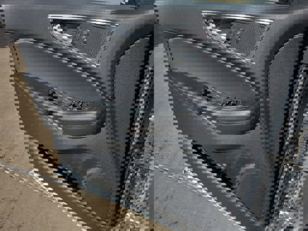 Used 2023 Ford Edge SEL image 25