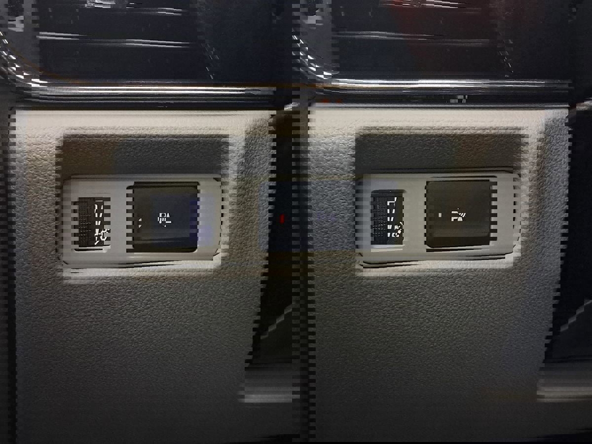 Used 2015 Cadillac ATS Luxury image 16