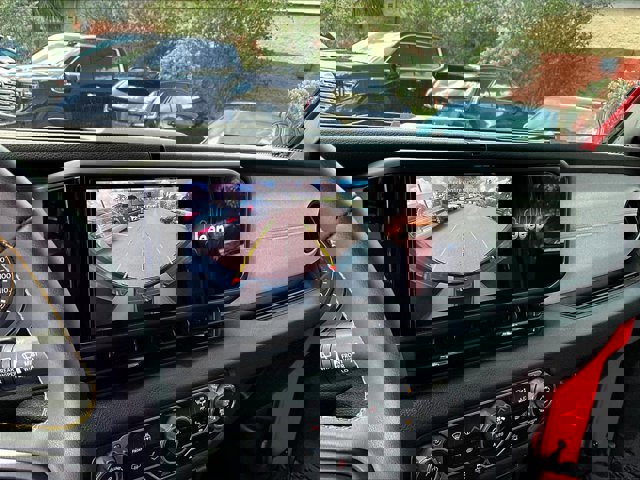 Used 2024 Jeep Wrangler Willys AWD/4WD image 21