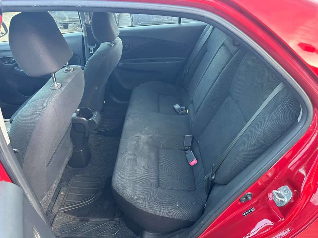 Used 2012 Toyota Yaris Sedan image 19