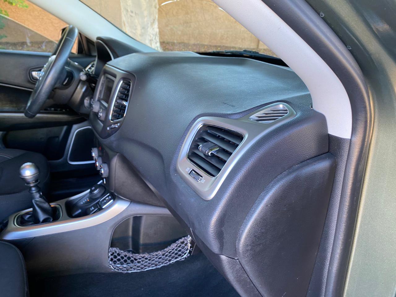 Used 2018 Jeep Compass Sport AWD/4WD image 48