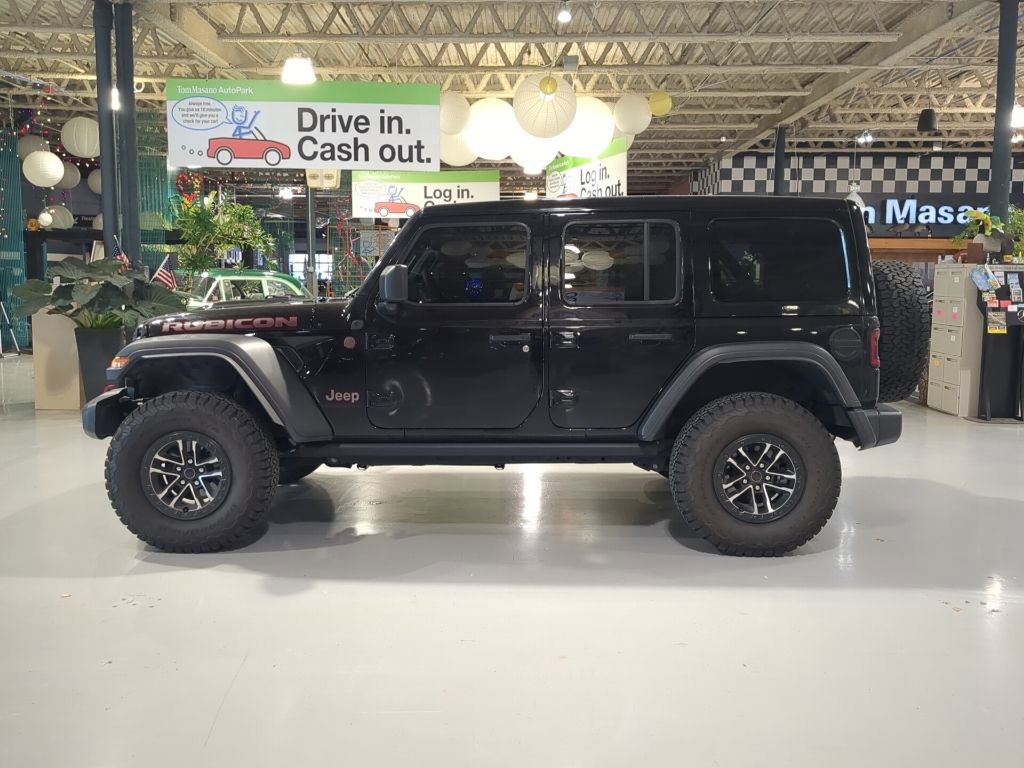 Used 2025 Jeep Wrangler Unlimited Rubicon w/ XTREMEE 35" Tire Package image 25