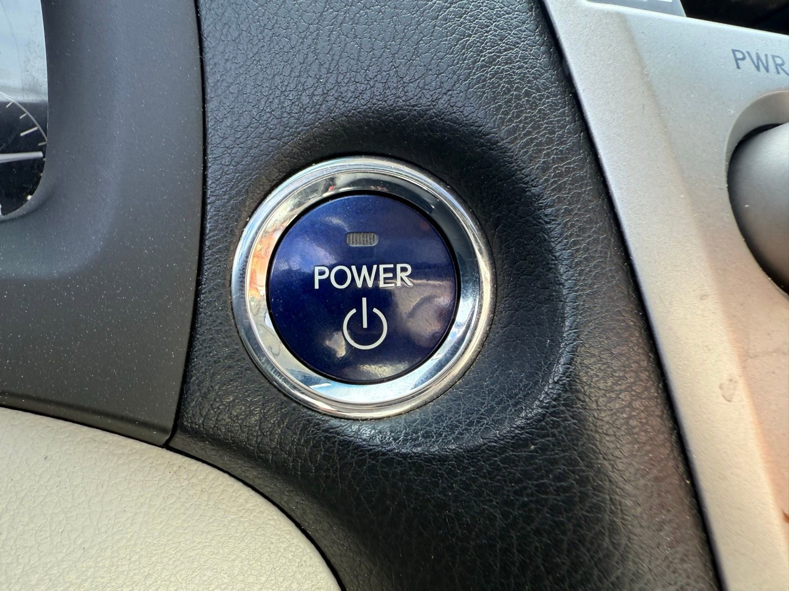 Used 2012 Lexus RX 450h AWD w/ Premium Pkg image 30