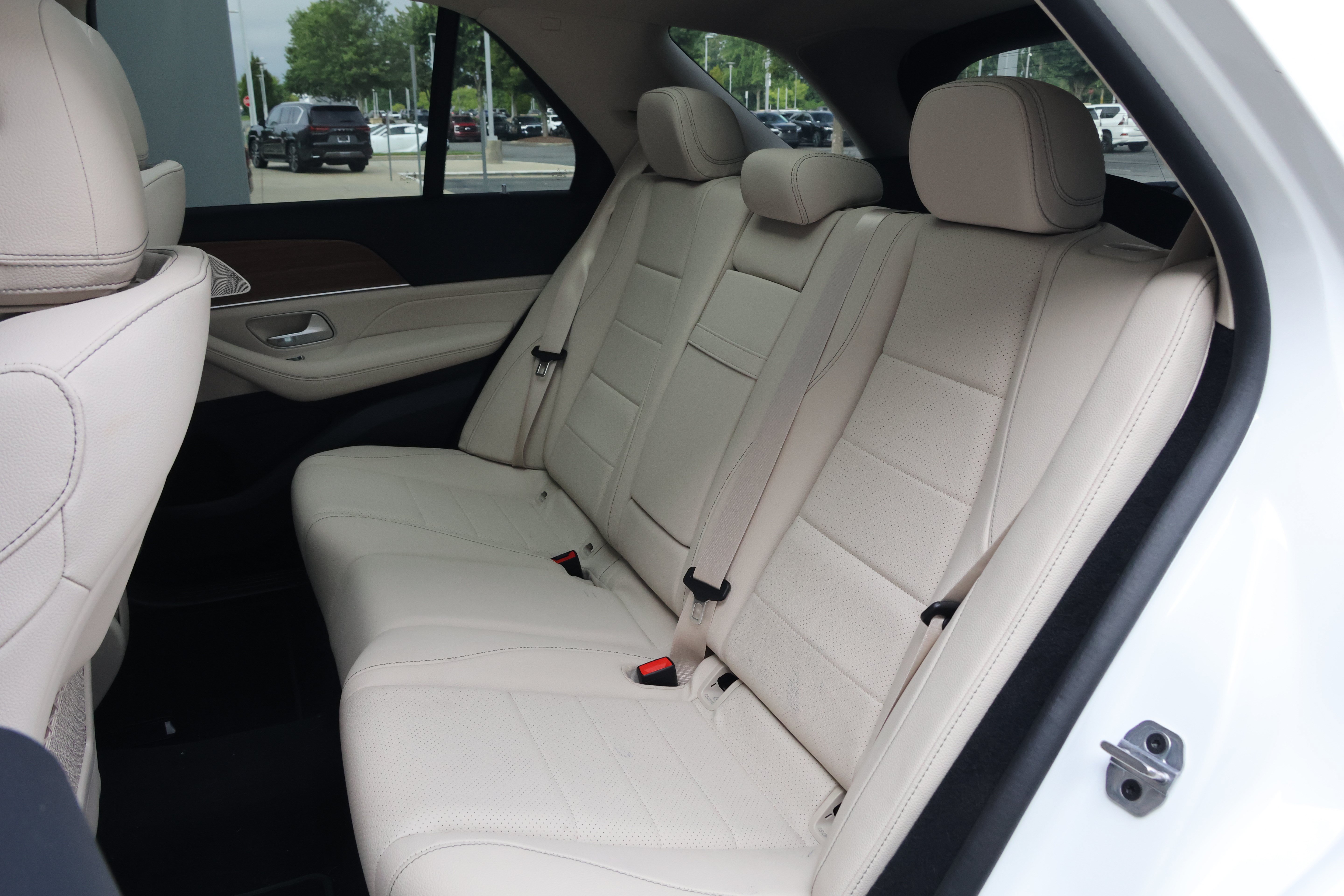 Used 2026 Mercedes-Benz GLE 350 4MATIC image 32