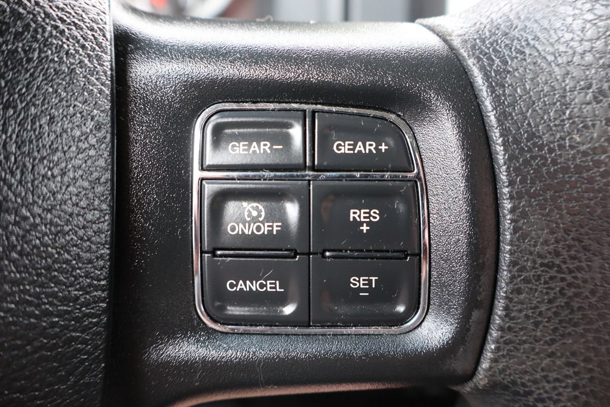Used 2020 RAM 1500 Classic SLT RWD image 30