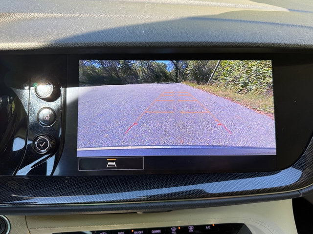 Used 2021 Buick Envision Essence image 22