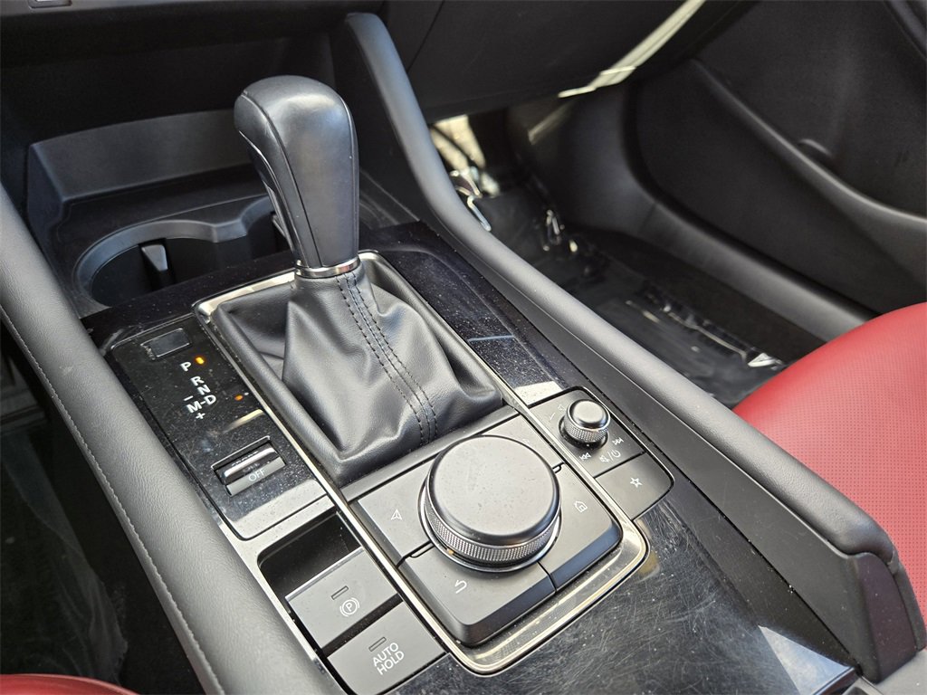 Used 2021 MAZDA MAZDA3 Hatchback w/Premium Plus Pkg image 21