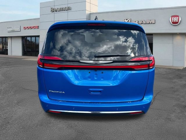 New 2026 Chrysler Pacifica Select FWD image 6