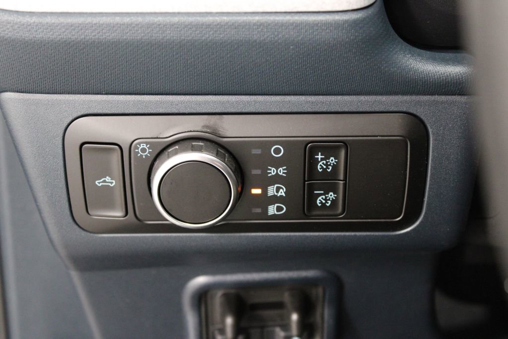 New 2026 Ford Maverick XLT image 38