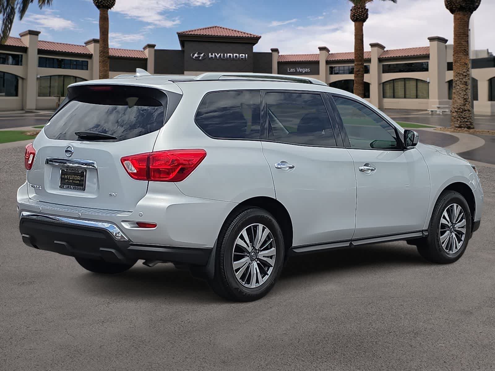 Used 2020 Nissan Pathfinder SV FWD image 8