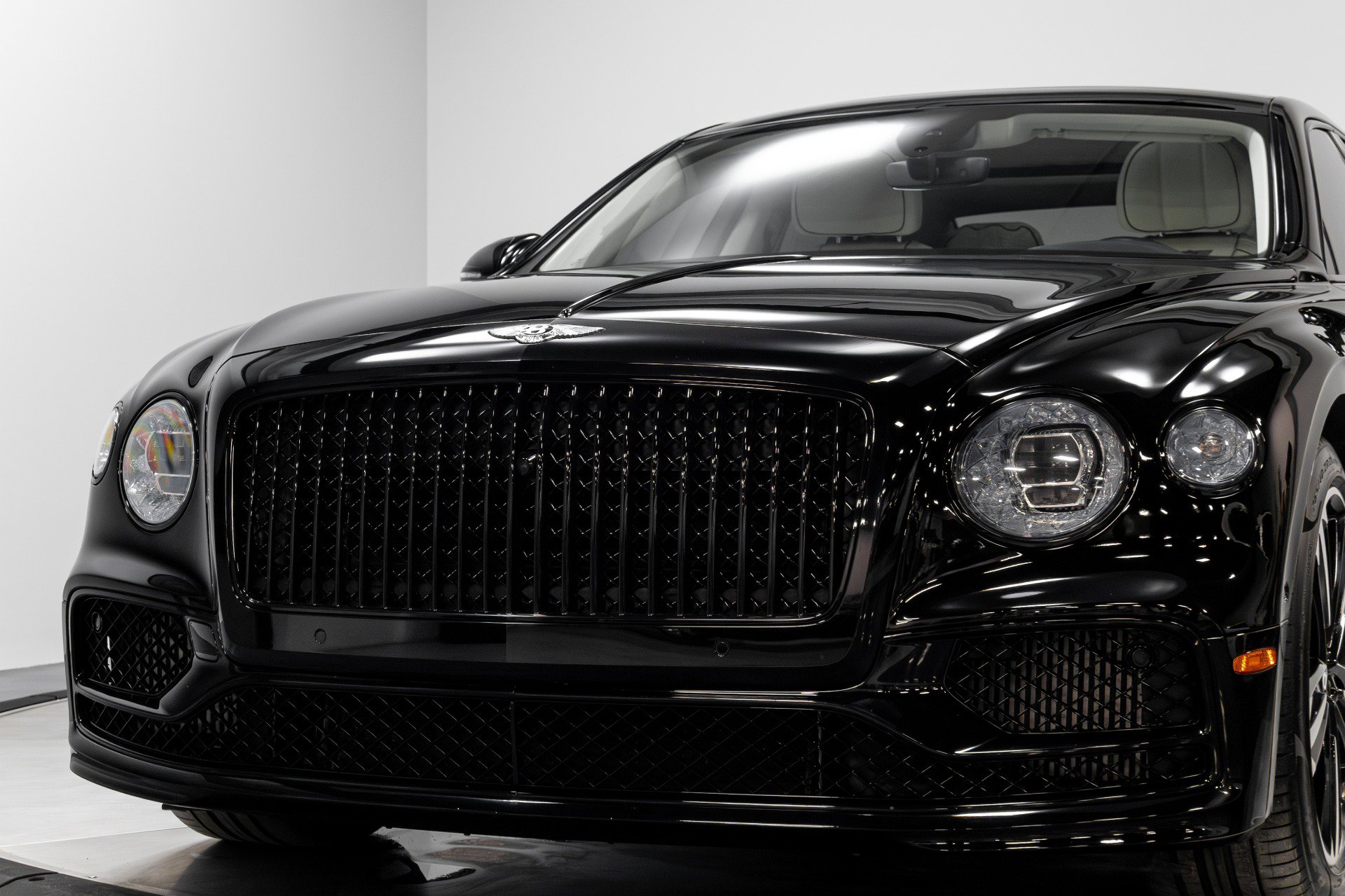 Used 2021 Bentley Flying Spur W12 image 79