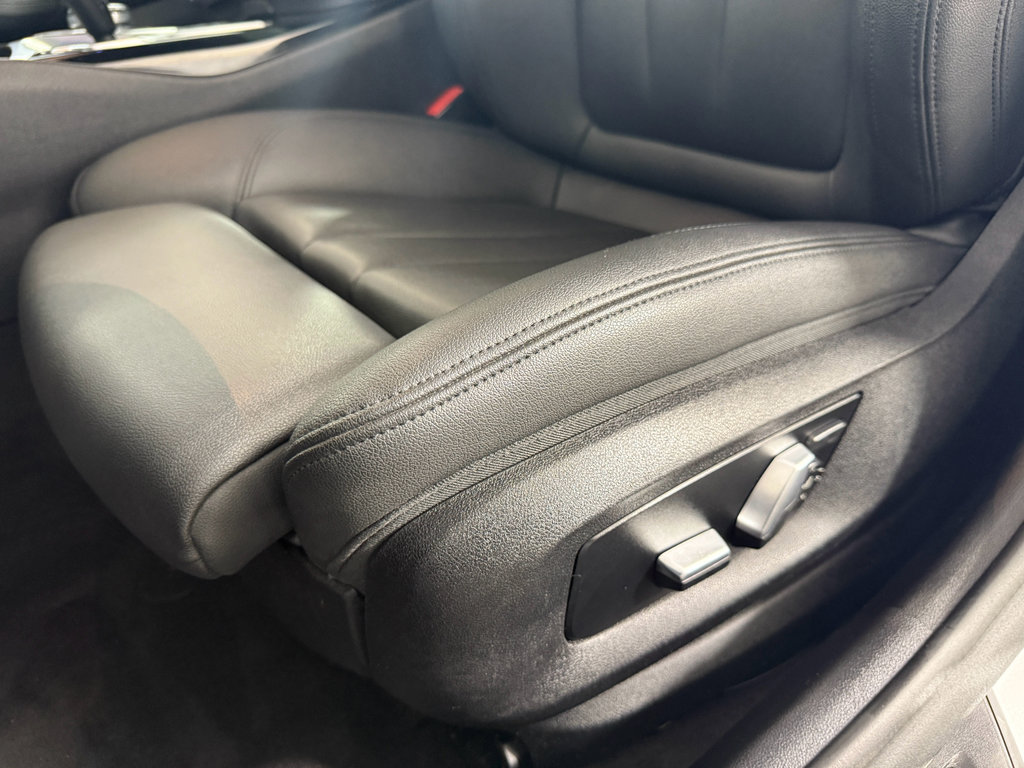 Used 2020 BMW 530i w/ Convenience Package image 17