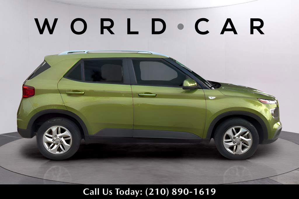 Used 2020 Hyundai Venue SEL image 17