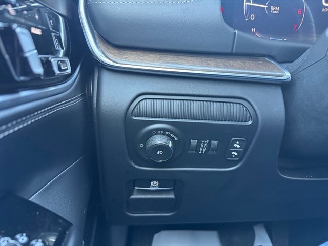 Used 2023 Jeep Grand Wagoneer L Series II image 25