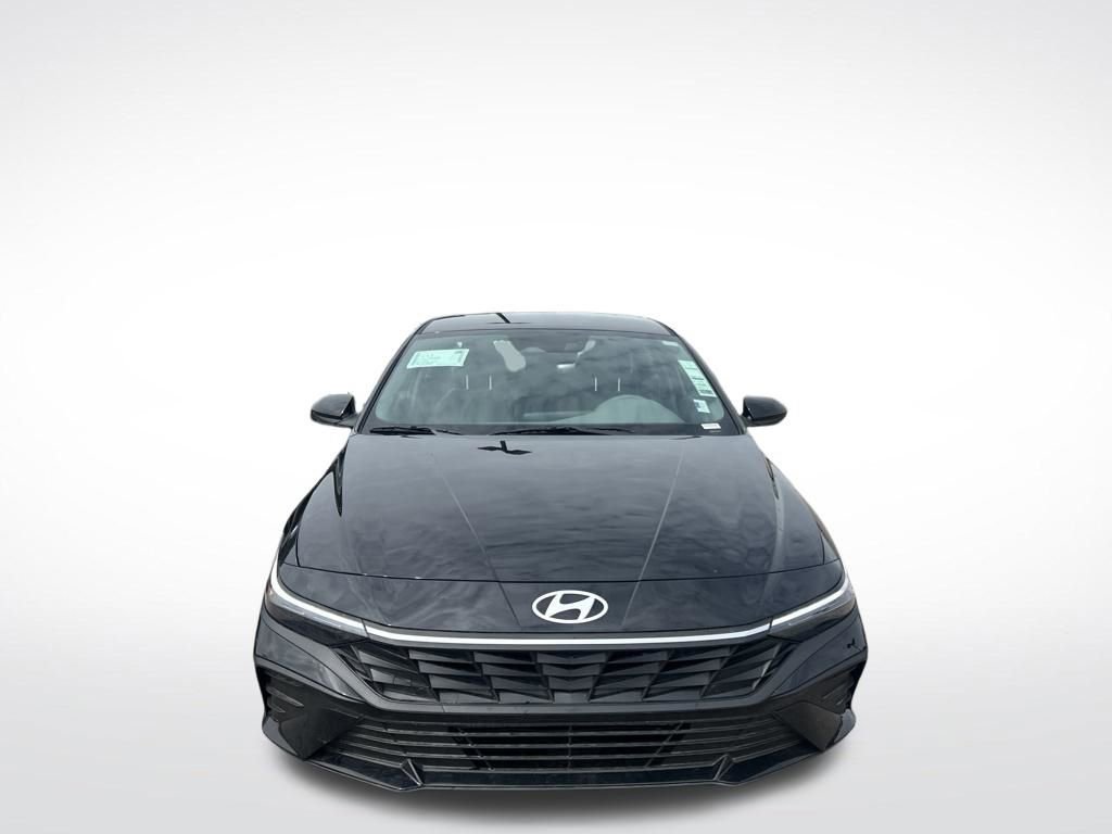 New 2026 Hyundai Elantra Sport image 2