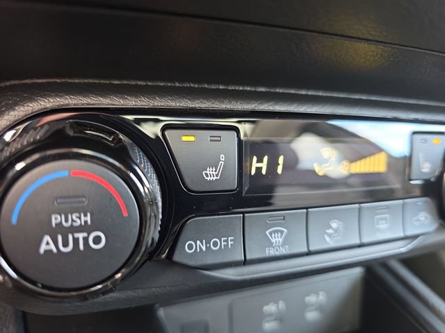 New 2026 Nissan Kicks SV w/ SV Premium Package AWD/4WD image 33