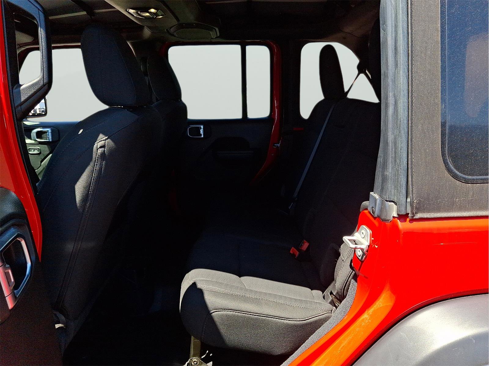 Used 2022 Jeep Wrangler Unlimited Sport AWD/4WD image 35