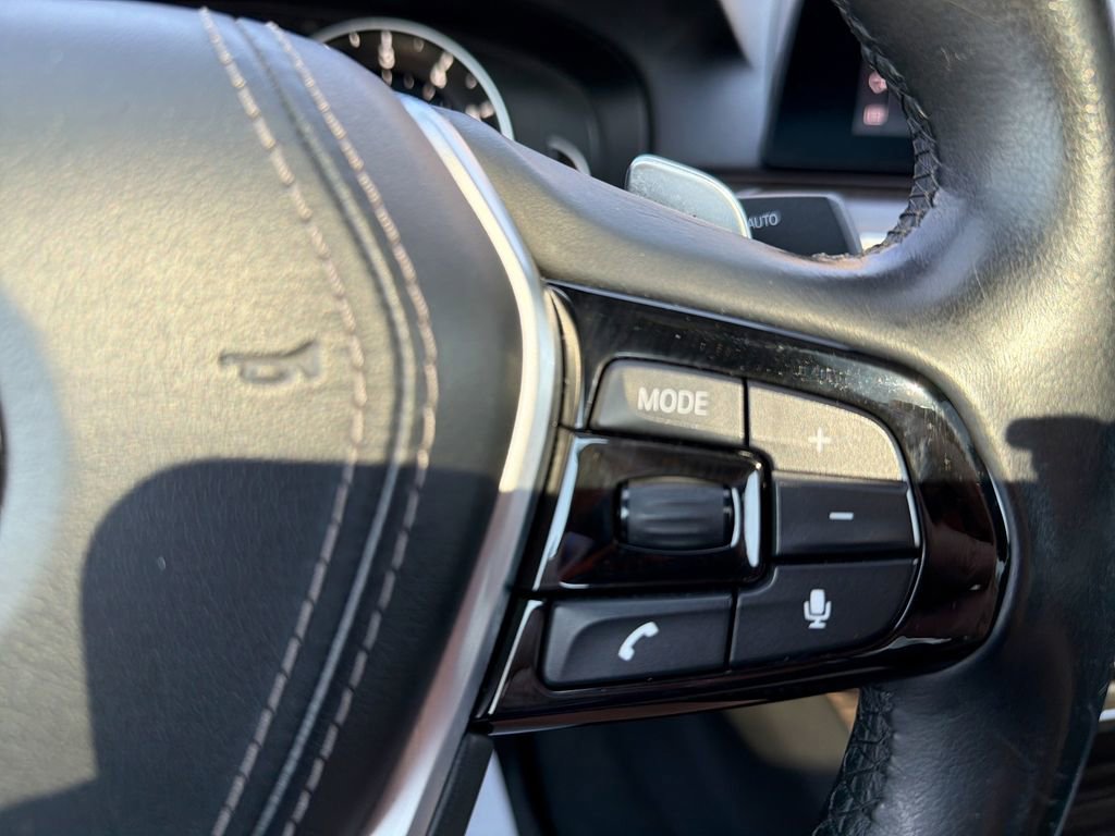 Used 2019 BMW 530i xDrive w/ Convenience Package image 21