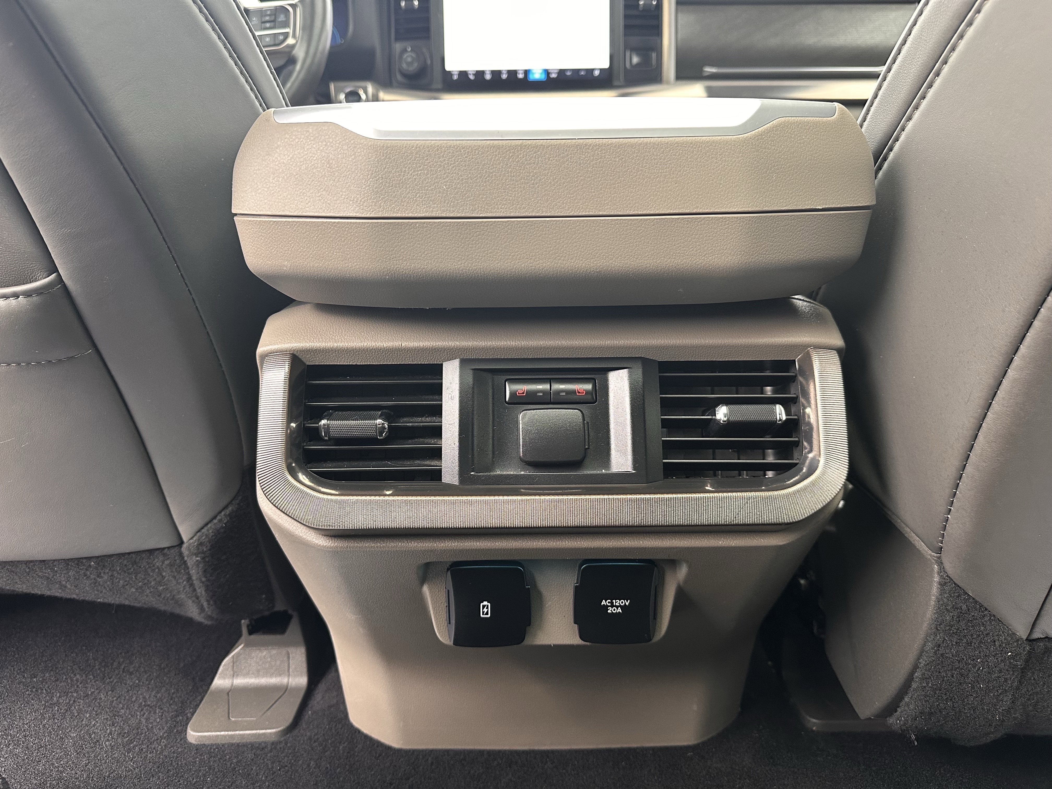 Used 2024 Ford F150 Platinum w/ Equipment Group 703A Plus image 28