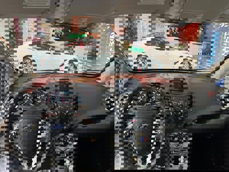 Used 2018 Ford Fiesta SE image 12