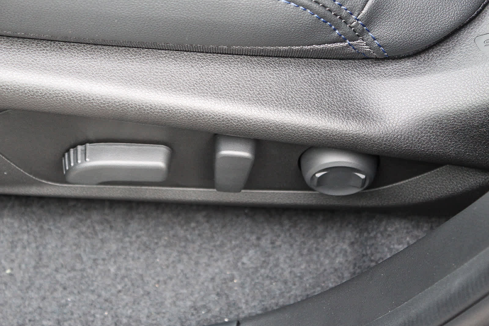 New 2025 Subaru Forester Limited image 21