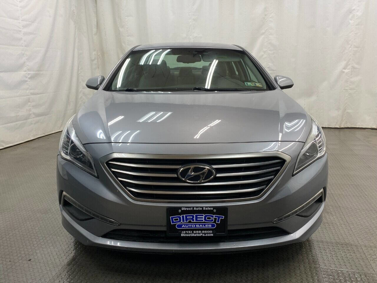 Used 2015 Hyundai Sonata SE w/ Option Group 09 FWD image 3